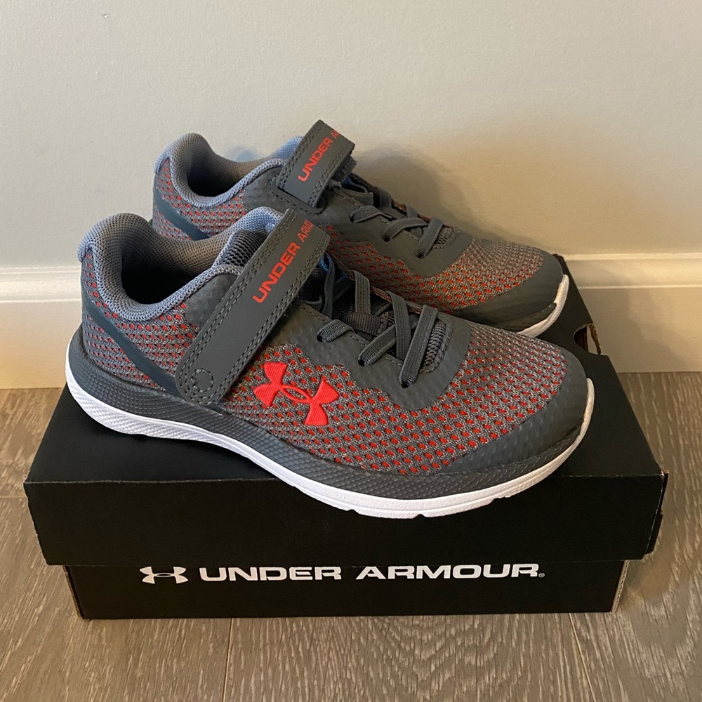 NEW Under Armour Sneakers Size 13